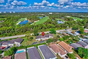 706 111th Ave N in Naples, FL - Building Photo