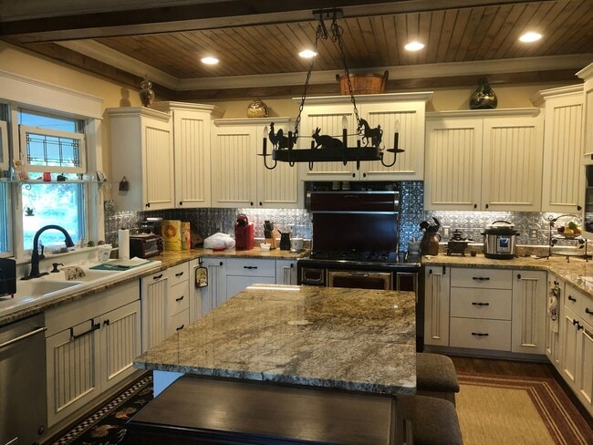 property at 3180 Lee Rd 137