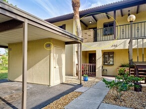 345 3 Lakes Ln in Venice, FL - Foto de edificio - Building Photo