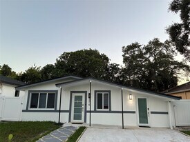 2816 NW 7th St in Fort Lauderdale, FL - Building Photo