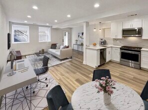 1241 N Bosworth Ave in Chicago, IL - Building Photo - Building Photo