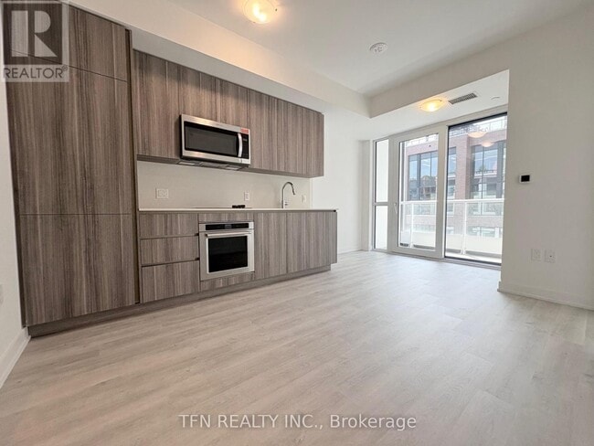 property at 15-1015 Richardson St