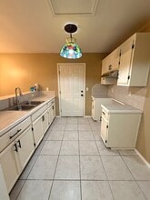1834 El Cielo in Brownsville, TX - Foto de edificio - Building Photo