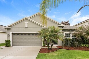 1861 Castleton Dr in St. Cloud, FL - Building Photo