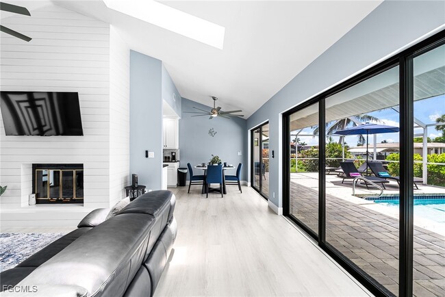 property at 2328 SE 27th St