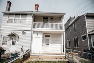 33 E Gramby St in Manheim, PA - Building Photo - Building Photo