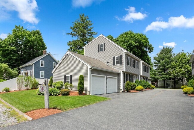 9 Fitch Ct in Wakefield, MA - Building Photo - Building Photo