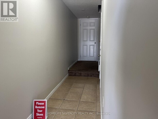 155 Highland Crescent in Kitchener, ON - Building Photo - Building Photo