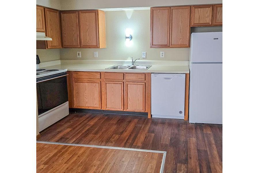 LYNNELLE LANDING APARTMENTS in Charleston, WV - Building Photo