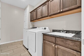12494 Stansbury Dr in El Paso, TX - Building Photo - Building Photo