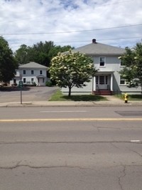 305 1/2 E Main St in Endicott, NY - Foto de edificio - Building Photo