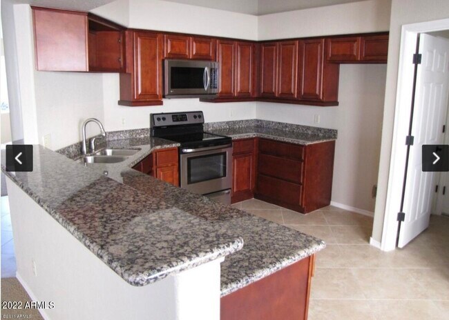 1690 E Gary Dr in Chandler, AZ - Building Photo - Building Photo