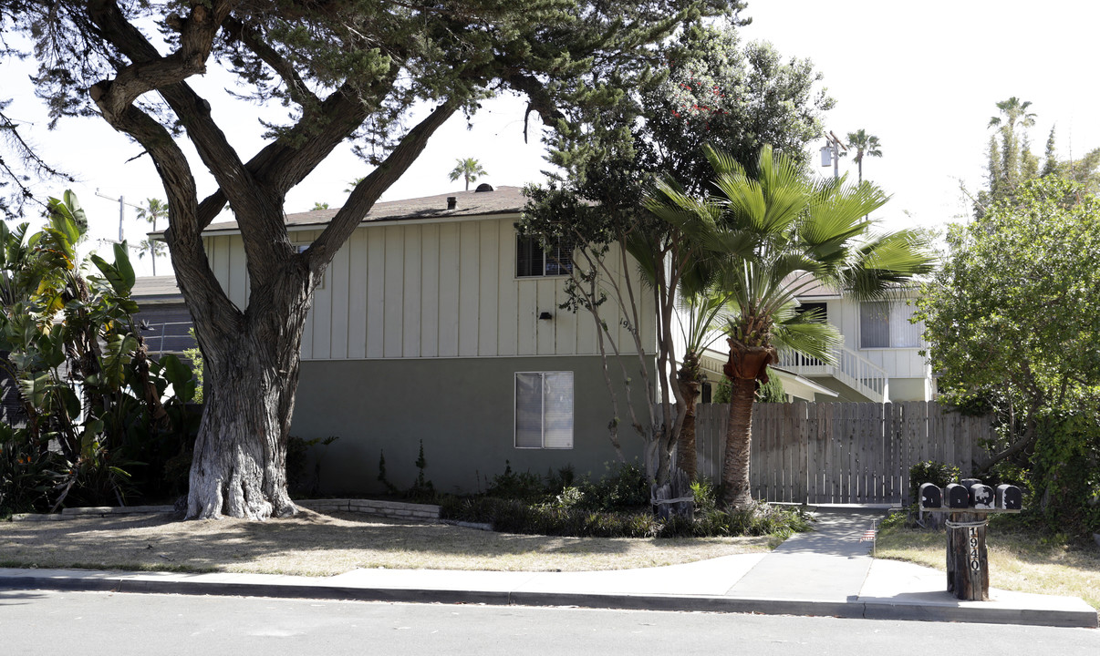 Ocean Palms Apartments in Oceanside, CA - Building Photo