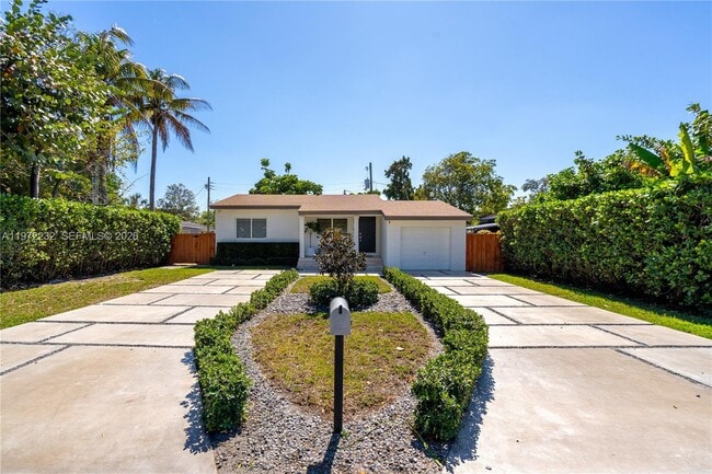 6376 SW 20th St in Miami, FL - Building Photo - Building Photo