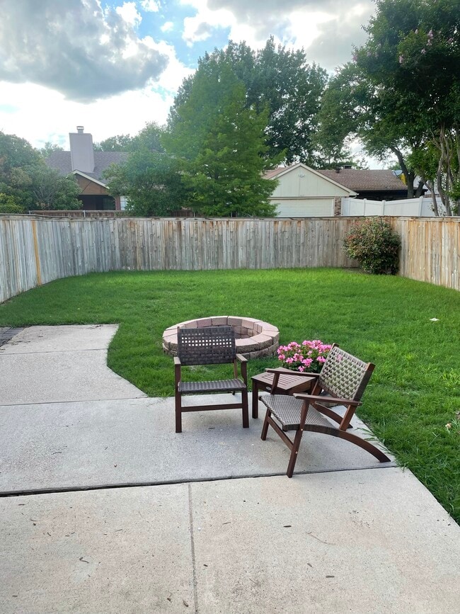 6824 Fryer St in The Colony, TX - Building Photo - Building Photo