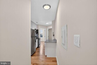 1648 Park Rd NW, Unit 5 in Washington, DC - Building Photo - Building Photo