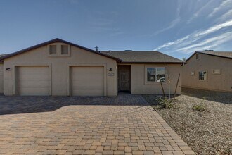 3027 N Corrine Dr in Prescott Valley, AZ - Building Photo - Building Photo