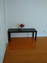 2639 Dobinson St, Unit B in Los Angeles, CA - Building Photo