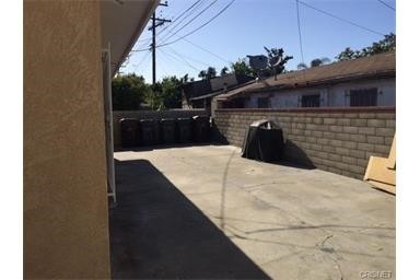 1211 E Golden St in Compton, CA - Building Photo