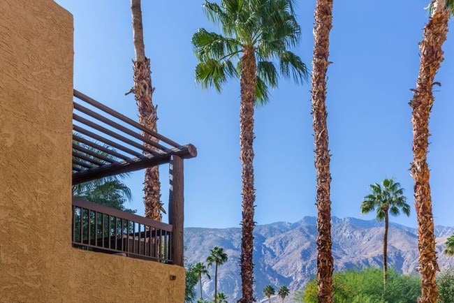 Palos Verdes Villas in Palm Springs, CA - Foto de edificio - Building Photo