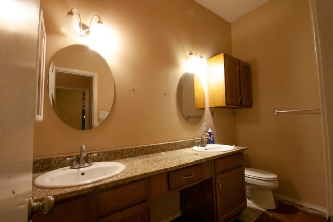 property at 2802 Nueces St