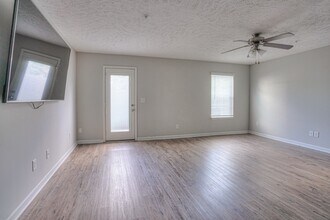 107 Latimer Dr in Smyrna, TN - Building Photo - Building Photo