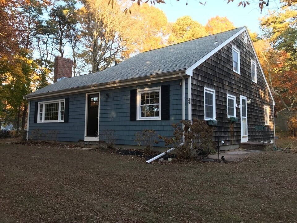 23 Winding Way in Plymouth, MA - Building Photo