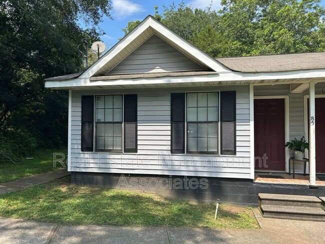 property at 85 Ridge St