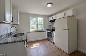 569 Nuna Ave in Ft. Myers, FL - Building Photo - Building Photo