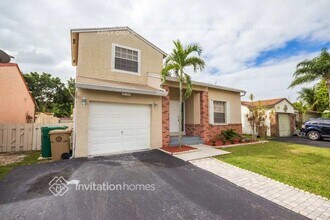 14760 S Beckley Square in Davie, FL - Building Photo - Building Photo