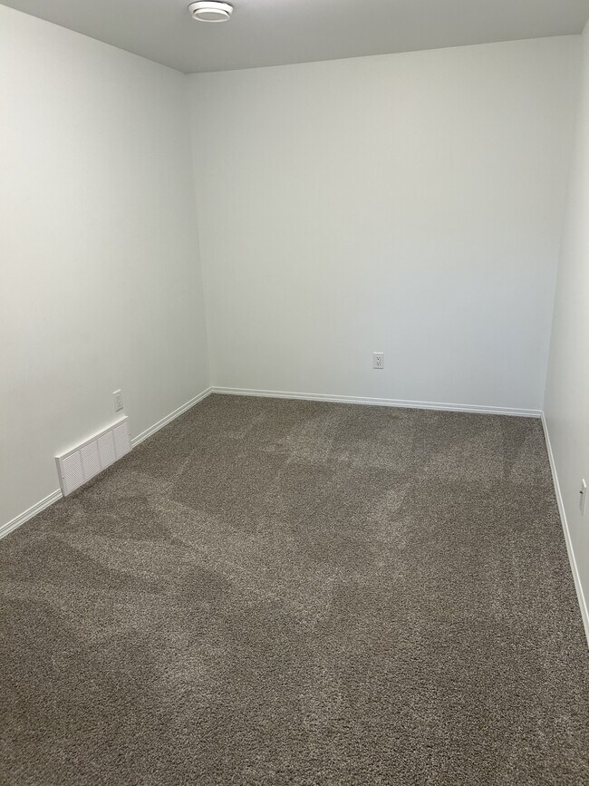 11358 53 St NW in Edmonton, AB - Building Photo - Building Photo