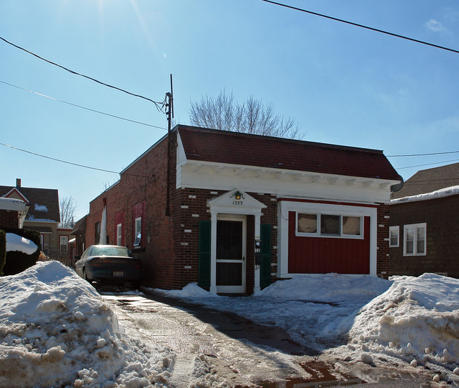 1305 W 9th St in Lorain, OH - Building Photo - Building Photo