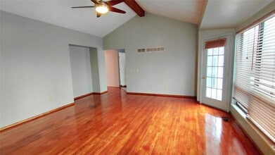 961 Villa Gran Way in Fenton, MO - Building Photo - Building Photo