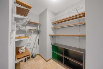 925 30th Ave S in Minneapolis, MN - Building Photo - Building Photo