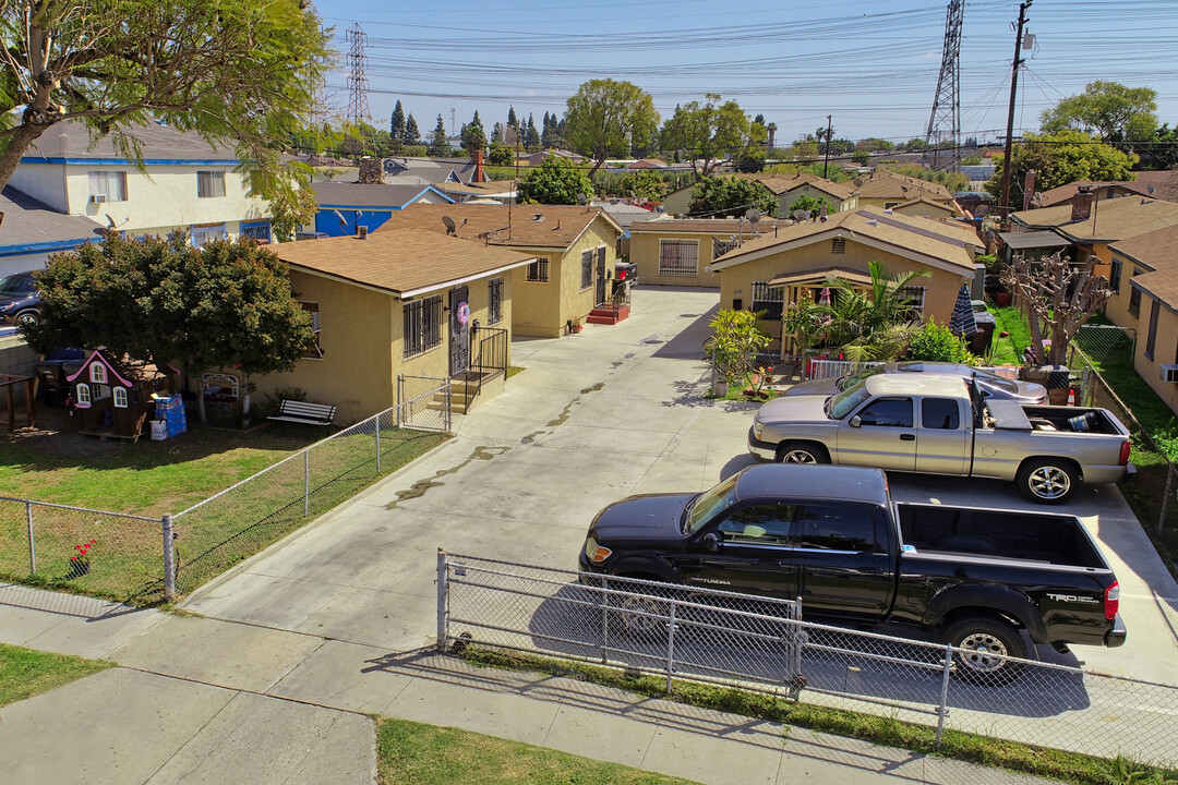 6850 Ira Ave in Bell Gardens, CA - Building Photo