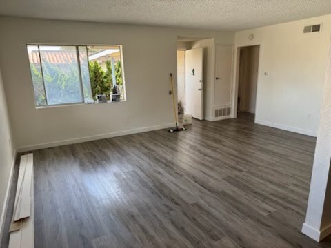 16791 Bardon Ln in Huntington Beach, CA - Building Photo