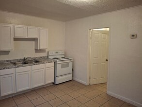 1007 C St in Las Vegas, NV - Building Photo - Building Photo