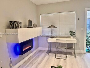1551 Michigan Ave in Miami Beach, FL - Building Photo - Building Photo