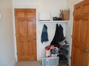 227 Walnut St, Unit 1 in Newton, MA - Building Photo - Building Photo