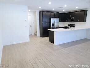 6248 Foxes Dl St in Las Vegas, NV - Building Photo - Building Photo