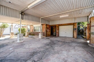 6625 Underhill St in Houston, TX - Foto de edificio - Building Photo