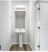 1713 Jakes Dr in Panama City, FL - Building Photo - Building Photo