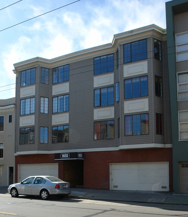 1655 Chestnut St in San Francisco, CA - Building Photo - Building Photo