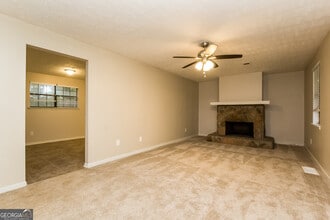 5845 S Quail Dr in Douglasville, GA - Building Photo - Building Photo