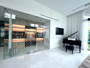 2140 S Miami Ave in Miami, FL - Building Photo - Building Photo