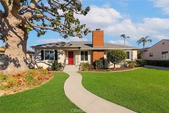 1505 N Rosewood Ave in Santa Ana, CA - Foto de edificio - Building Photo