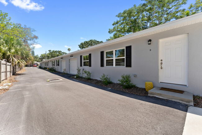 719 Beltrees St in Dunedin, FL - Building Photo - Building Photo