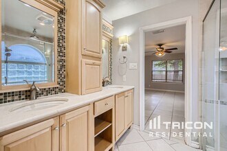 6026 Elk Valley in San Antonio, TX - Building Photo - Building Photo