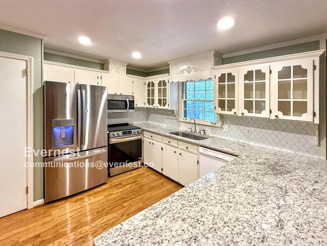 2723 Acton Rd in Vestavia Hills, AL - Building Photo - Building Photo