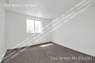 2070 N 650 W in Layton, UT - Building Photo - Building Photo